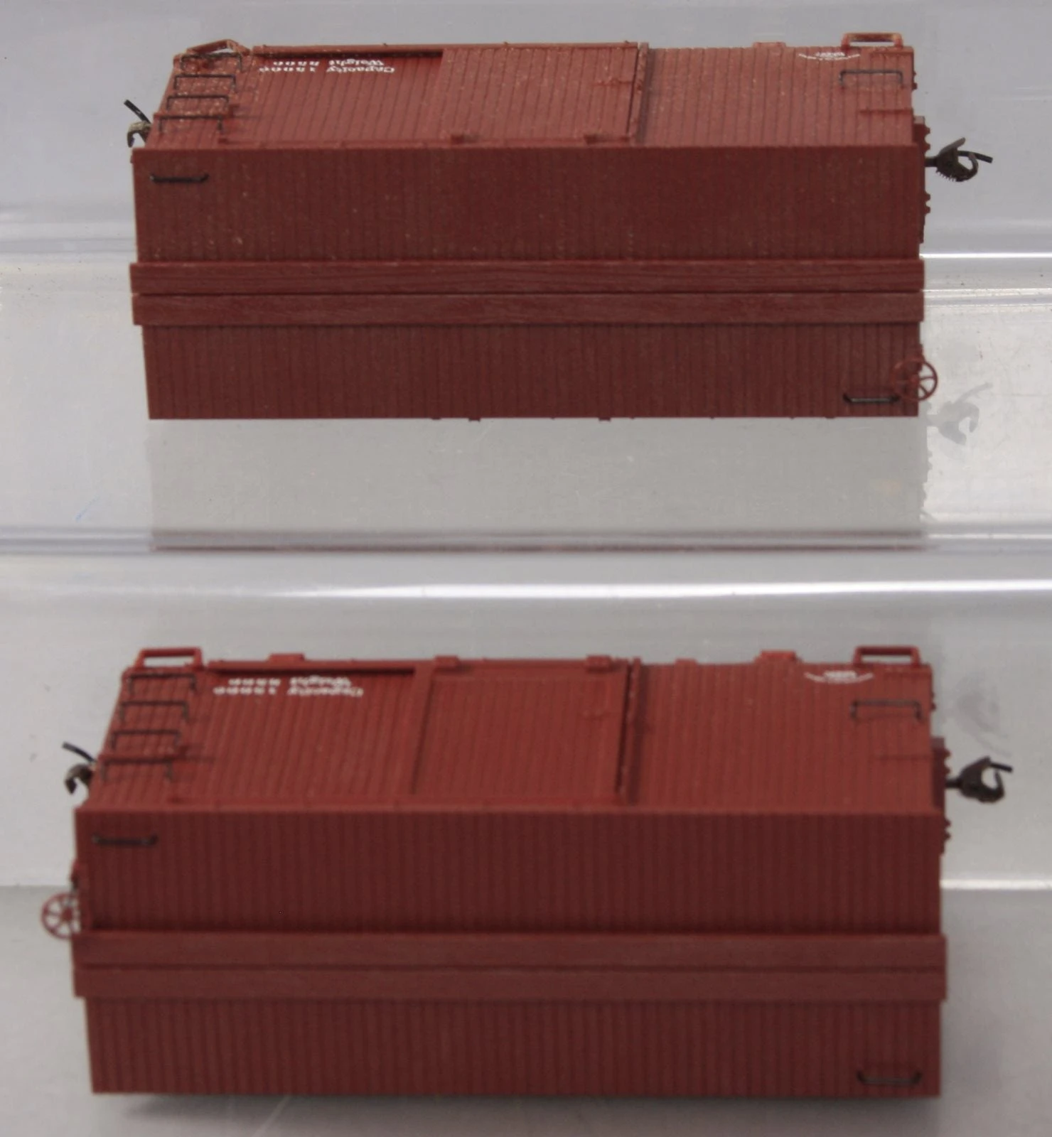 Bachmann 26501 On30 Data Only Oxide Red 18' Wood Box Car (Set Of 2) 3 Bachmann 26501 On30 Data Only Oxide Red 18' Wood Box Car (Set Of 2) - Image 3
