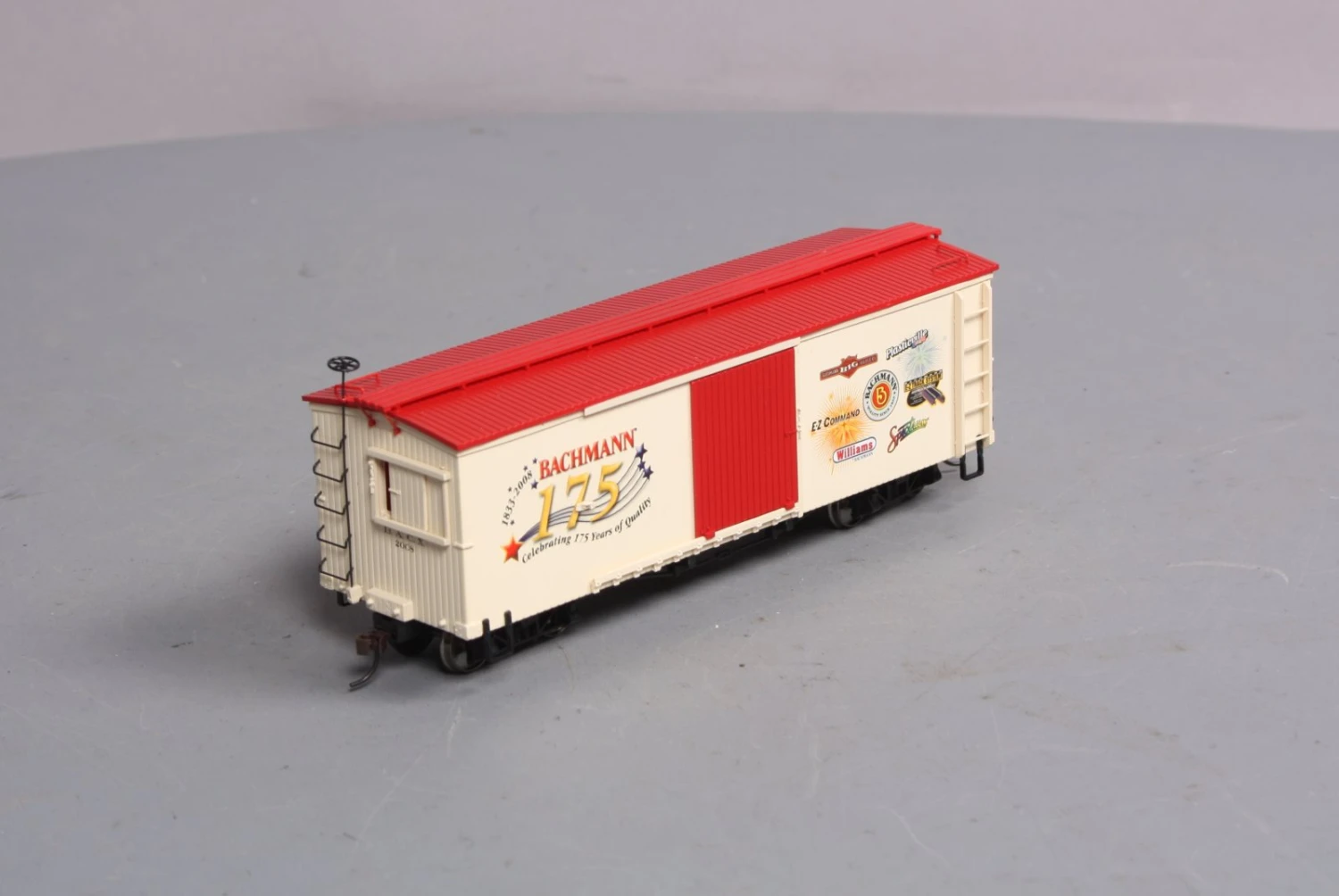 Bachmann 27017 On30 Bachmann 175th Anniversary Wood Boxcar 6 Bachmann 27017 On30 Bachmann 175th Anniversary Wood Boxcar - Image 6