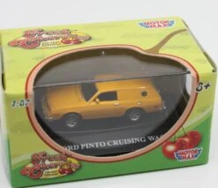 HO Motor Max 73950FC Fresh Cherries 1977 Ford Pinto Crusing Wagon