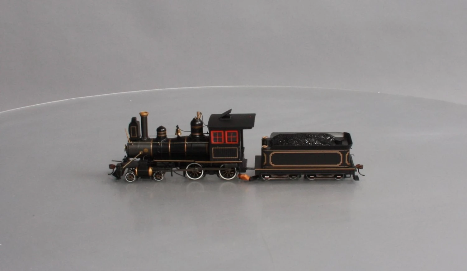 Bachmann 28302 On30 Painted & Unlettered 4-4-0 American Wood Cab With DCC Loco 2 Bachmann 28302 On30 Painted & Unlettered 4-4-0 American Wood Cab With DCC Loco - Image 2