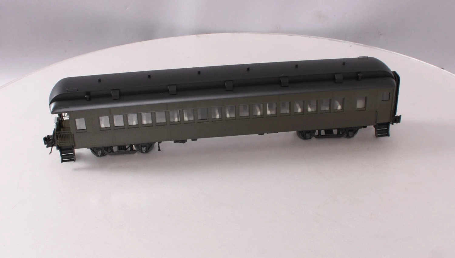 Atlas 2002700 O Gauge Unlettered 3 Rail Trainman 60' Observation Car 5 Atlas 2002700 O Gauge Unlettered 3 Rail Trainman 60' Observation Car - Image 5