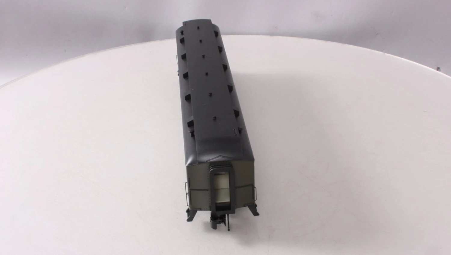 Atlas 2002700 O Gauge Unlettered 3 Rail Trainman 60' Observation Car 7 Atlas 2002700 O Gauge Unlettered 3 Rail Trainman 60' Observation Car - Image 7