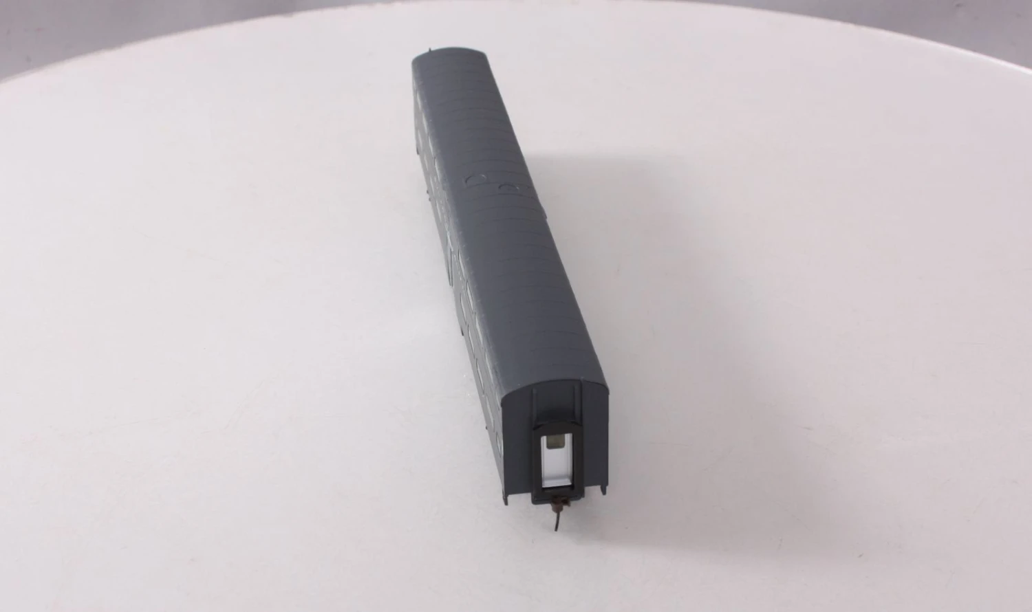 Walthers 932-5972 HO Southern Pacific PS Commuter Car 7 Walthers 932-5972 HO Southern Pacific PS Commuter Car - Image 7