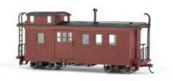 Bachmann 26798 On30 No Lettering Wooden Caboose W/Interior Light (Oxide Red)