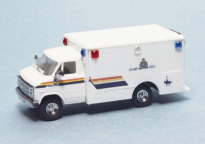Trident Miniatures 90299 1:87 RCMP Ambulance 1 Trident Miniatures 90299 1:87 RCMP Ambulance