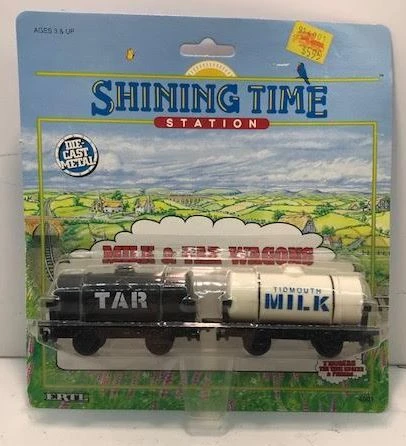 Ertl 4001 Thomas & Friends Plastic Milk & Tar Wagons 1 Ertl 4001 Thomas & Friends Plastic Milk & Tar Wagons